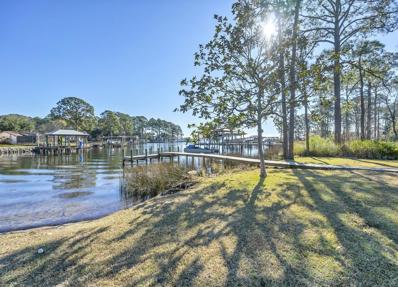 109 Dolphin Point Road, Niceville, FL 32578 - #: 939450