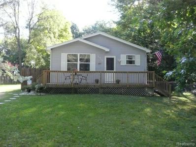 6016 Crandall, Howell, MI 48855 - MLS#: 60252673