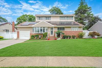 6 Barbara Cir, Massapequa, NY 11758 - #: 3505667