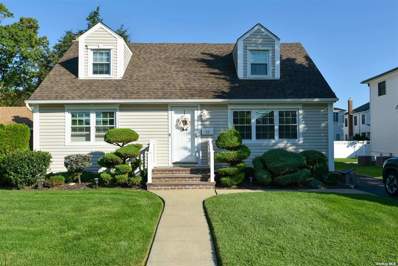 11 Woodward St, Roslyn Heights, NY 11577 - #: 3508725