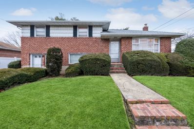 2 Lourae Dr, Massapequa Park, NY 11762 - #: 3520530