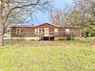 302 NE High Street, Stigler, OK 74462 - MLS#: 2239215