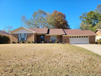 303 Woodland Hills Boulevard, Roland, OK 74954 - MLS#: 2239922