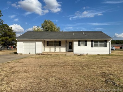 1102 S 6th Street, Blackwell, OK 74631 - MLS#: 2340010