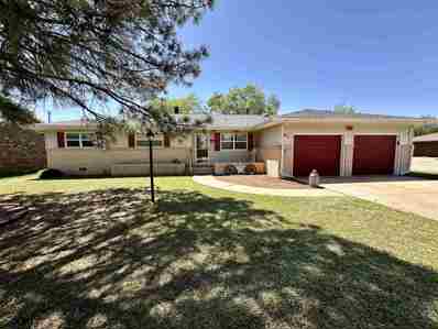 401 S 7th St, Medford, OK 73759 - MLS#: 20240682