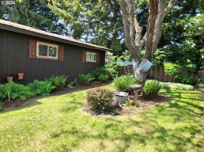 443 NE CHERRY St, WhiteSalmon, WA 98672 - #: 24693627