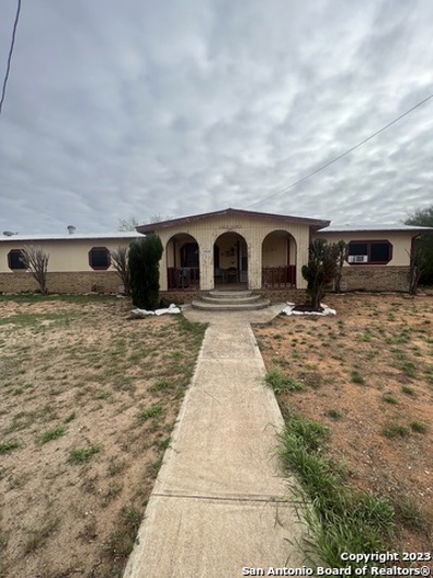 1904 Grand Ave, Big Wells, TX 78830 - #: 1736052