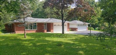 12116 W Donges Bay Rd, Mequon, WI 53097 - #: WIREX_METRO1805594