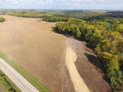 4.87 Acres Berg Road, Dodgeville, WI 53533 - #: WIREX_SCW1965212